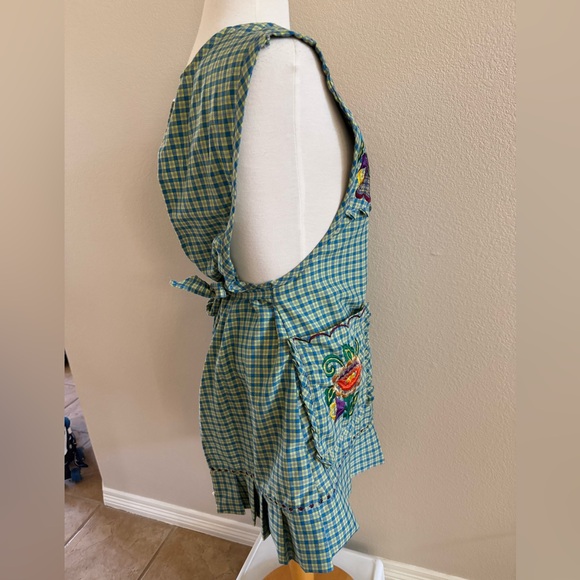 Pinafore Apron Cottagecore Prairie Boho Design House Heavily Embroidered - Picture 4 of 4